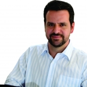 Empresário César Gomez