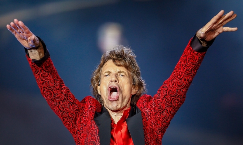 Qual a relação entre Negócios e o Sucesso de Rolling Stones?