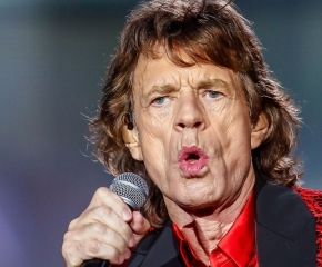 O que Mick Jagger fez para levar os Rolling Stones ao topo do sucesso?