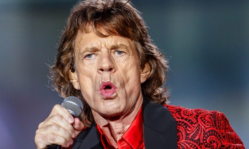 O que Mick Jagger fez para levar os Rolling Stones ao topo do sucesso?